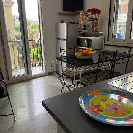 Il Glicine A 2 Min Dalla Apartment Letojanni